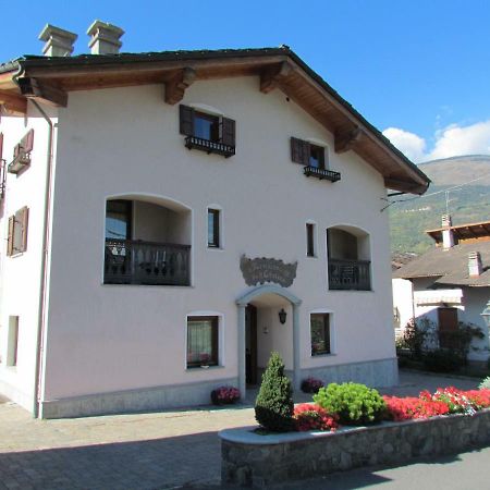 Residence Du Chateau Fénis Exterior foto