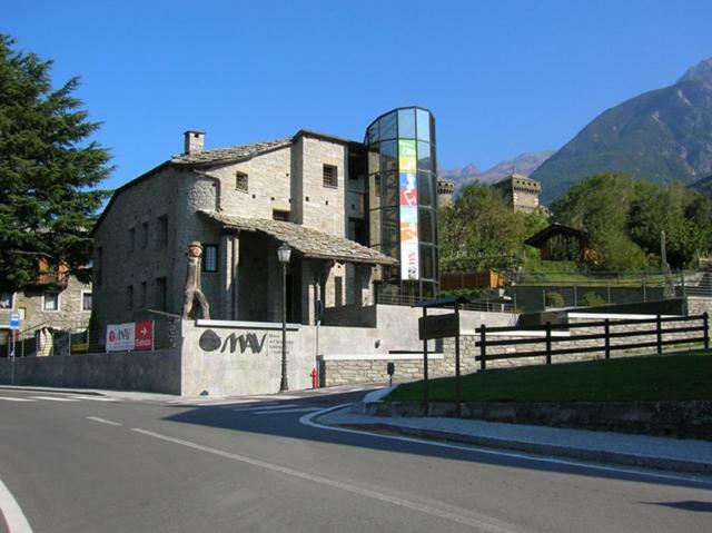 Residence Du Chateau Fénis Exterior foto